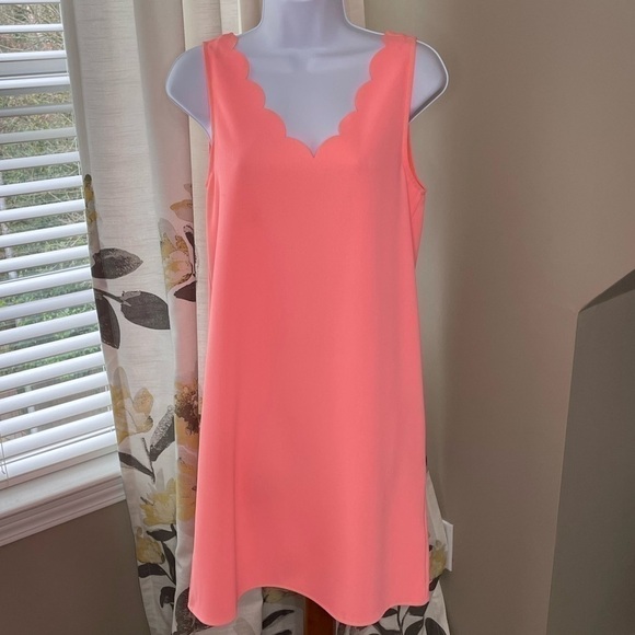 Everly Neon Coral Scallop-neck Shift Dress Size Small - Picture 3 of 4